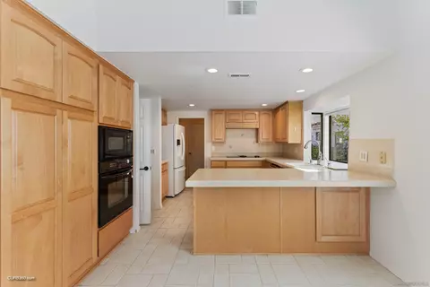 2021 Sonora Ct, Vista, CA 92081 photo 13