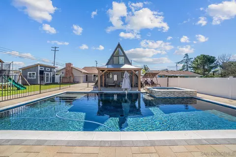 1915 Rowley Ave, Ramona, CA 92065
