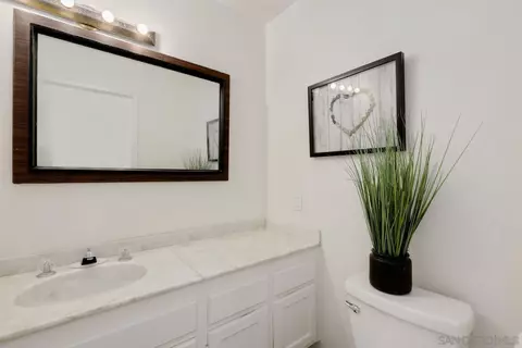 Bath - 4437 Date Ave, La Mesa, CA 91941 photo 5 of 5
