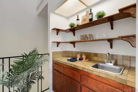 Bath - 4437 Date Ave, La Mesa, CA 91941 photo 1 of 5