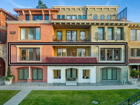 Exterior - 1030 Genter St #201, La Jolla, CA 92037 photo 1 of 10