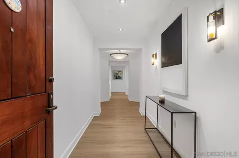 Entry Way - 1030 Genter St #201, La Jolla, CA 92037 photo 1 of 3