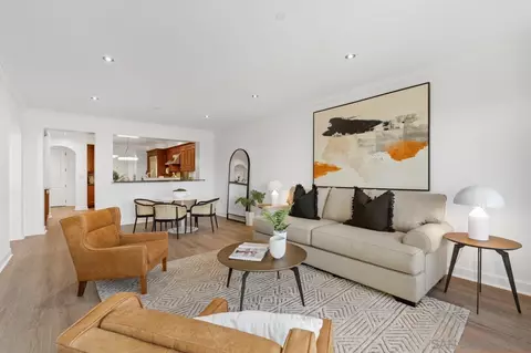 Living - 1030 Genter St #201, La Jolla, CA 92037 photo 5 of 8