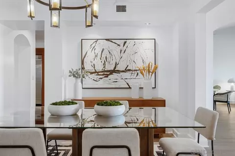 Dining - 1030 Genter St #201, La Jolla, CA 92037 photo 4 of 8