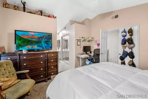 1935 Intrepid Way, Vista, CA 92081 photo 18