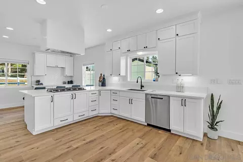 134 Park Blvd, El Cajon, CA 92021 photo 13