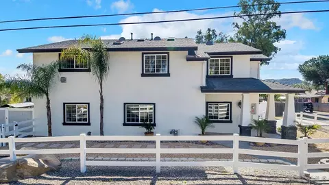 134 Park Blvd, El Cajon, CA 92021 photo 2