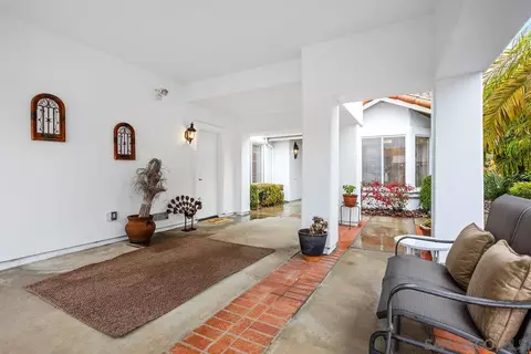 4539 Cordoba Way, Oceanside, CA 92056 photo 3