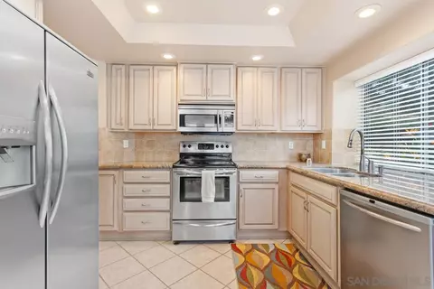 4539 Cordoba Way, Oceanside, CA 92056 photo 8