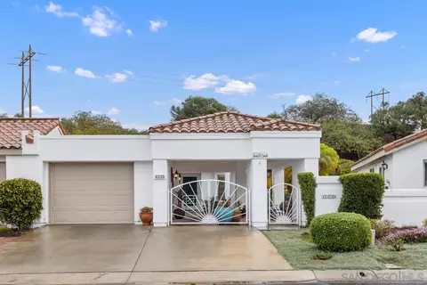 4539 Cordoba Way, Oceanside, CA 92056 photo 2