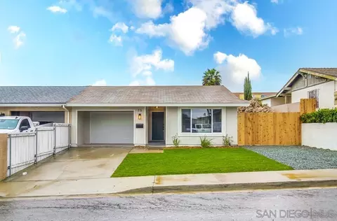15 Kingswood Dr, Chula Vista, CA 91911