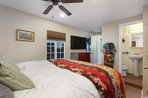 Bedroom - 265 Hill St, Solana Beach, CA 92075 photo 3 of 3