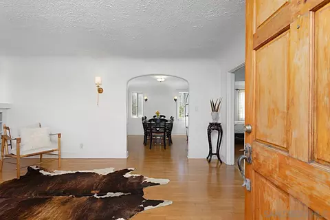 Living - 265 Hill St, Solana Beach, CA 92075 photo 1 of 4
