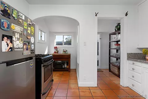 Kitchen - 265 Hill St, Solana Beach, CA 92075 photo 1 of 5