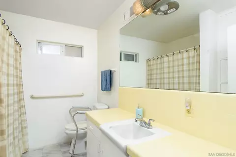 6602 Avenida Mirola, La Jolla, CA 92037 photo 38