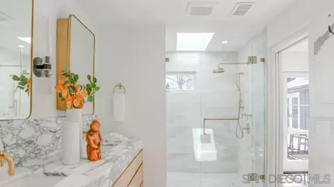 Bath - 13405 Mango, Del Mar, CA 92014 photo 3 of 4