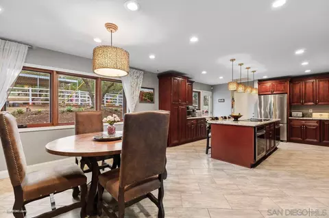 Dining - 15100 Vali Hai Rd, Poway, CA 92064 photo 3 of 3