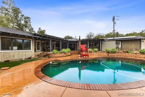 Exterior - 15100 Vali Hai Rd, Poway, CA 92064 photo 9 of 12