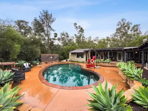 Exterior - 15100 Vali Hai Rd, Poway, CA 92064 photo 6 of 12