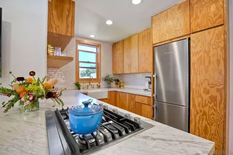 939 Olive Ave, Coronado, CA 92118 photo 3