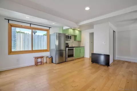 939 Olive Ave, Coronado, CA 92118 photo 19