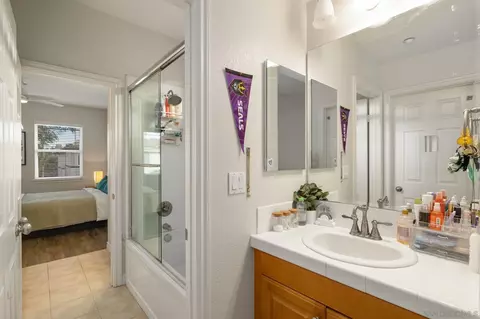 Bath - 3176 Corte Tradicion, Carlsbad, CA 92009 photo 4 of 6
