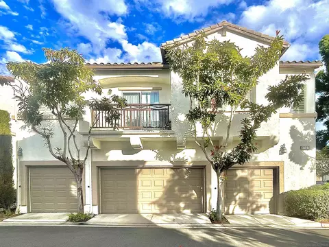 3767 Carmel View Rd #5, San Diego, CA 92130