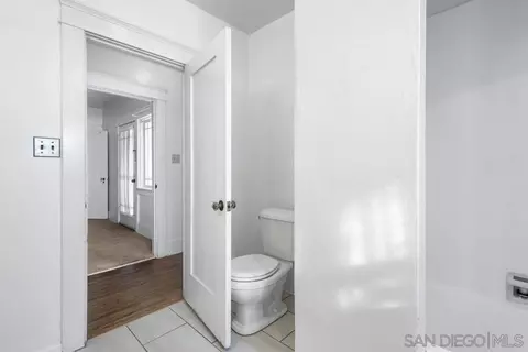 Bath - 961 E Ave, Coronado, CA 92118 photo 4 of 5