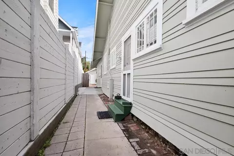 Exterior - 961 E Ave, Coronado, CA 92118 photo 3 of 10