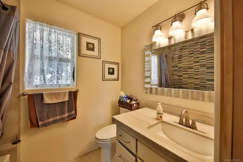 Bath - 6953 Split Mountain Rd, Borrego Springs, CA 92004 photo 2 of 3