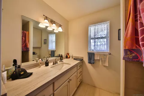 Bath - 6953 Split Mountain Rd, Borrego Springs, CA 92004 photo 3 of 3