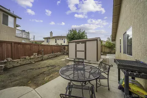 Exterior - 5001 Avocado Park Way, Fallbrook, CA 92028 photo 8 of 9