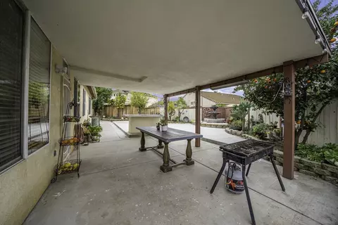 Exterior - 5001 Avocado Park Way, Fallbrook, CA 92028 photo 5 of 9