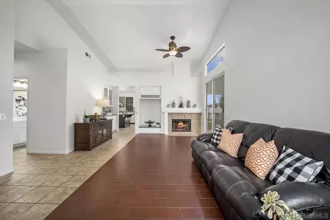 Living - 5001 Avocado Park Way, Fallbrook, CA 92028 photo 4 of 6
