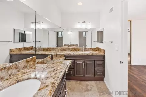 Bath - 1257 Cresthill Rd, El Cajon, CA 92021 photo 4 of 5