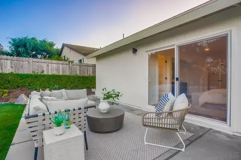 Exterior - 13159 Shalimar Pl, Del Mar, CA 92014 photo 20 of 30