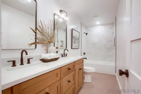 Bath - 13159 Shalimar Pl, Del Mar, CA 92014 photo 6 of 7