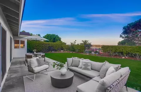 Exterior - 13159 Shalimar Pl, Del Mar, CA 92014 photo 26 of 30