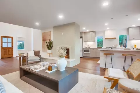 Living - 13159 Shalimar Pl, Del Mar, CA 92014 photo 5 of 5