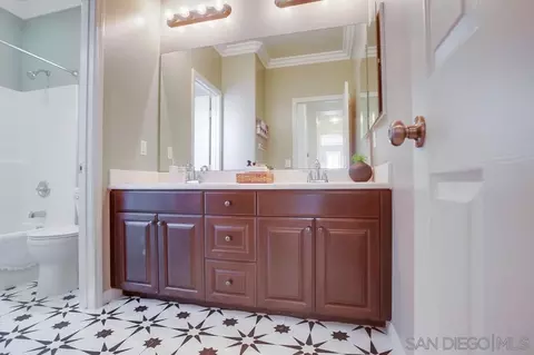 Bath - 3736 Arapaho Pl, Carlsbad, CA 92010 photo 6 of 8