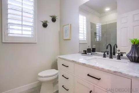Bath - 3736 Arapaho Pl, Carlsbad, CA 92010 photo 1 of 8