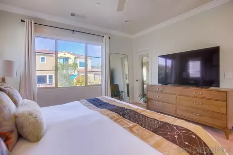 Bedroom - 3736 Arapaho Pl, Carlsbad, CA 92010 photo 4 of 13