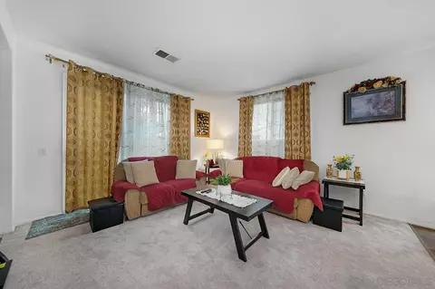 Living - 920 Teatro Cir, El Cajon, CA 92021 photo 5 of 8