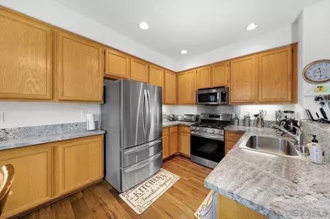 Kitchen - 920 Teatro Cir, El Cajon, CA 92021 photo 2 of 4