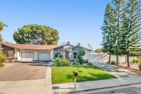 Exterior - 1558 Peacock Blvd, Oceanside, CA 92056 photo 3 of 8