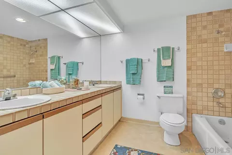 Bath - 911 E Ave #204, Coronado, CA 92118 photo 1 of 3