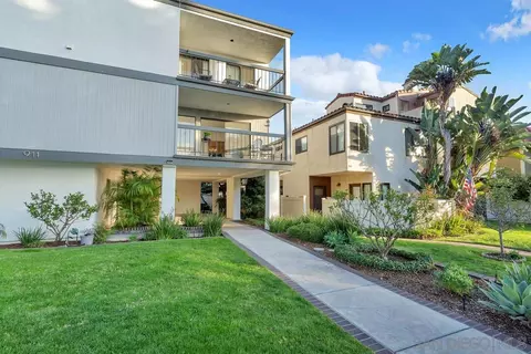 Exterior - 911 E Ave #204, Coronado, CA 92118 photo 6 of 6