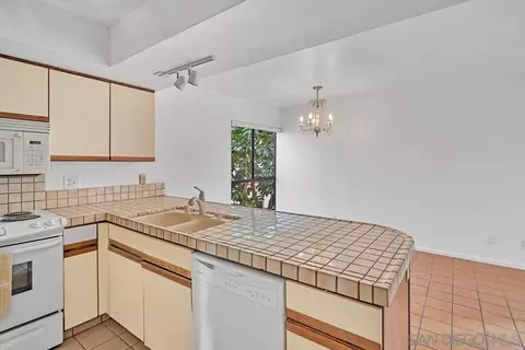 Kitchen - 911 E Ave #204, Coronado, CA 92118 photo 4 of 5