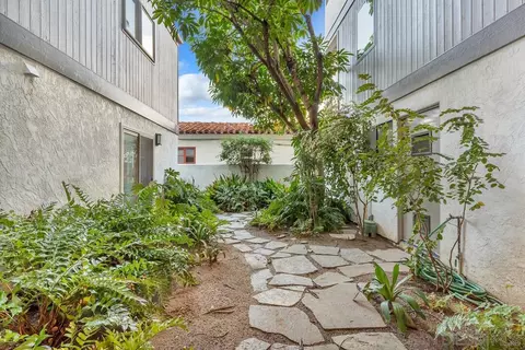 Exterior - 911 E Ave #204, Coronado, CA 92118 photo 5 of 6