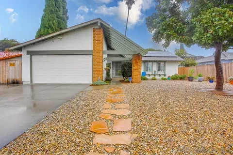 1140 Harding St, Escondido, CA 92027